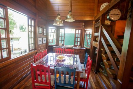 Casa de condomínio à venda com 360m², 3 quartos e 1 vagaSala