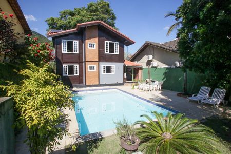 Casa de condomínio à venda com 360m², 3 quartos e 1 vagaÁrea Externa