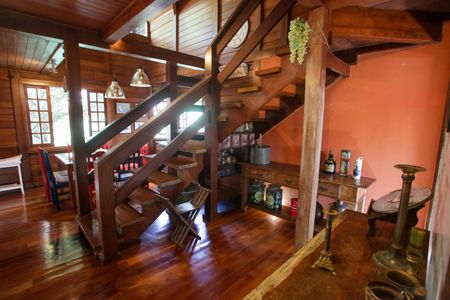 Casa de condomínio à venda com 360m², 3 quartos e 1 vagaSala