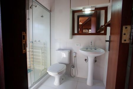 Casa de condomínio à venda com 360m², 3 quartos e 1 vagaBanheiro da Suíte 1