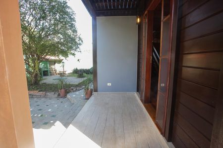 Casa de condomínio à venda com 360m², 3 quartos e 1 vagaVaranda