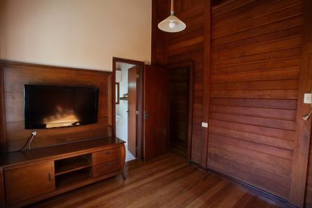 Casa de condomínio à venda com 360m², 3 quartos e 1 vagaSuíte 1
