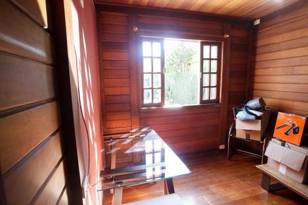 Casa de condomínio à venda com 360m², 3 quartos e 1 vagaSuíte 1