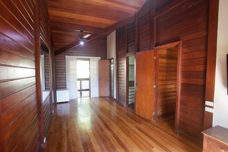 Casa de condomínio à venda com 360m², 3 quartos e 1 vagaSuíte 2