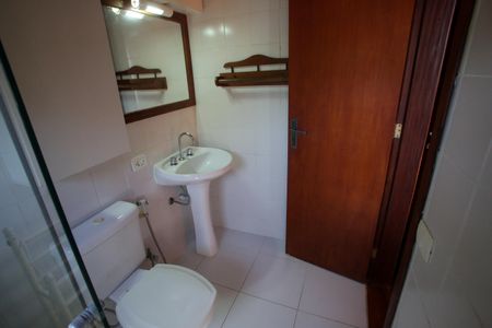 Casa de condomínio à venda com 360m², 3 quartos e 1 vagaBanheiro da Suíte 1