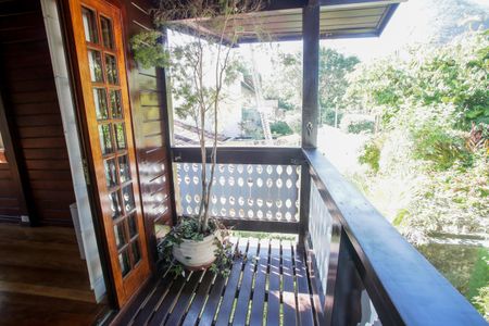 Casa de condomínio à venda com 360m², 3 quartos e 1 vagaVaranda da Suíte 2