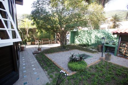 Casa de condomínio à venda com 360m², 3 quartos e 1 vagaÁrea Externa