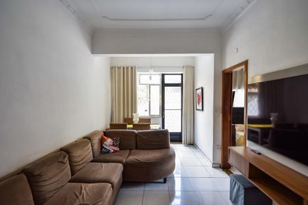 Casa à venda com 175m², 3 quartos e 1 vaga Casa à venda com 175m², 3 quartos e 1 vagaSala