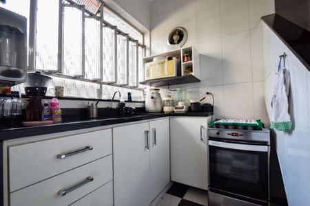 Casa à venda com 175m², 3 quartos e 1 vaga Casa à venda com 175m², 3 quartos e 1 vagaCozinha