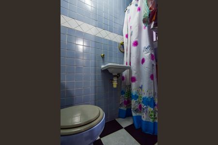 Casa à venda com 175m², 3 quartos e 1 vaga Casa à venda com 175m², 3 quartos e 1 vagaBanheiro de serviço