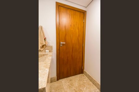 Casa de condomínio à venda com 444m², 3 quartos e 6 vagas Casa de condomínio à venda com 444m², 3 quartos e 6 vagasLavabo