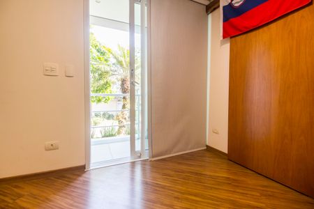 Casa de condomínio à venda com 444m², 3 quartos e 6 vagas Casa de condomínio à venda com 444m², 3 quartos e 6 vagasEscritório