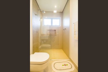 Casa de condomínio à venda com 444m², 3 quartos e 6 vagas Casa de condomínio à venda com 444m², 3 quartos e 6 vagasBanheiro da Suíte 3