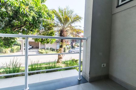 Casa de condomínio à venda com 444m², 3 quartos e 6 vagas Casa de condomínio à venda com 444m², 3 quartos e 6 vagasVaranda Escritório