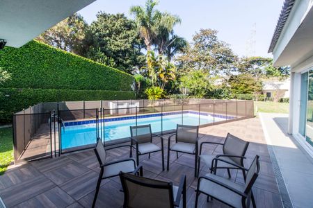 Casa de condomínio à venda com 444m², 3 quartos e 6 vagas Casa de condomínio à venda com 444m², 3 quartos e 6 vagasÁrea gourmet