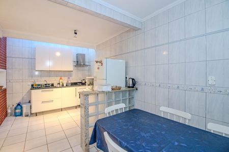 Apartamento à venda com 79m², 2 quartos e 2 vagasCozinha e Área de Serviço