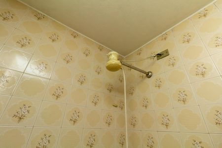 Casa à venda com 130m², 4 quartos e 2 vagas Casa à venda com 130m², 4 quartos e 2 vagasBanheiro de Serviço