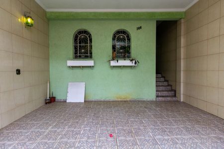 Casa à venda com 130m², 4 quartos e 2 vagas Casa à venda com 130m², 4 quartos e 2 vagasGaragem