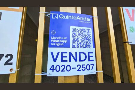 Casa à venda com 130m², 4 quartos e 2 vagas Casa à venda com 130m², 4 quartos e 2 vagasPlaca