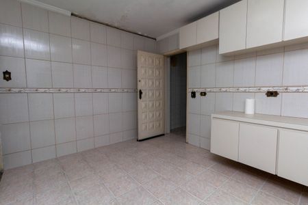 Casa à venda com 130m², 4 quartos e 2 vagas Casa à venda com 130m², 4 quartos e 2 vagasCozinha