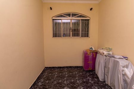 Casa à venda com 130m², 4 quartos e 2 vagas Casa à venda com 130m², 4 quartos e 2 vagasQuarto 3