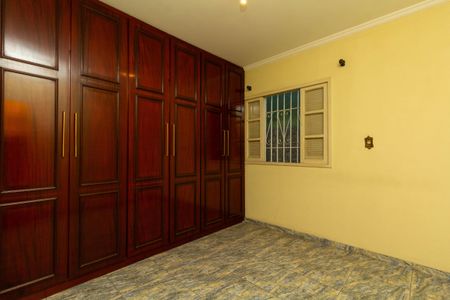 Casa à venda com 130m², 4 quartos e 2 vagas Casa à venda com 130m², 4 quartos e 2 vagasQuarto 2