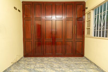 Casa à venda com 130m², 4 quartos e 2 vagas Casa à venda com 130m², 4 quartos e 2 vagasQuarto 2