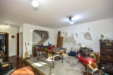 Casa à venda com 440m², 5 quartos e 2 vagasSalão