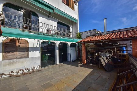 Casa à venda com 440m², 5 quartos e 2 vagasChurrasqueira