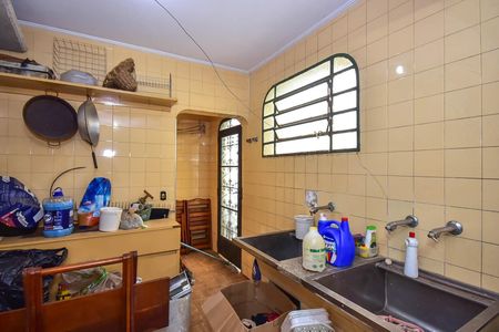 Casa à venda com 440m², 5 quartos e 2 vagasÁrea de Serviço