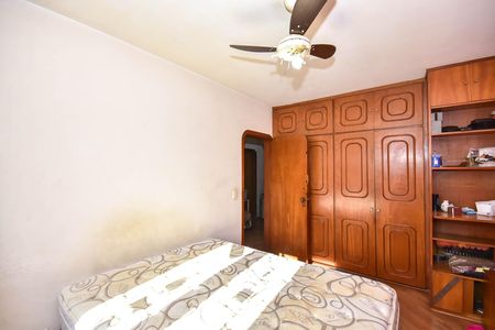 Casa à venda com 440m², 5 quartos e 2 vagasQuarto 2