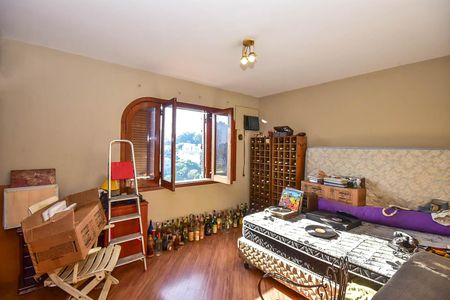 Casa à venda com 440m², 5 quartos e 2 vagasQuarto 1