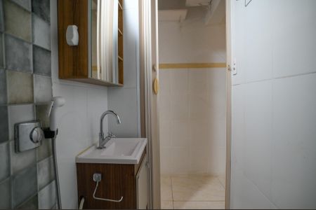 Casa à venda com 70m², 2 quartos e sem vaga Casa à venda com 70m², 2 quartos e sem vagaBanheiro Social