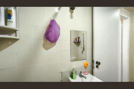 Apartamento à venda com 58m², 1 quarto e 1 vagaBanheiro Corredor