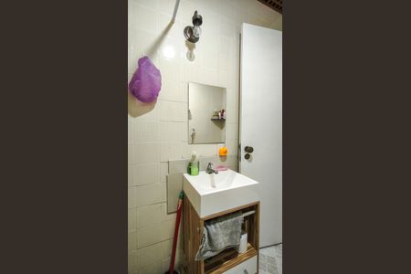 Apartamento à venda com 58m², 1 quarto e 1 vagaBanheiro Corredor