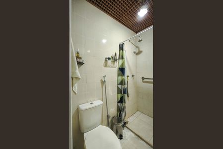 Apartamento à venda com 58m², 1 quarto e 1 vagaBanheiro Corredor