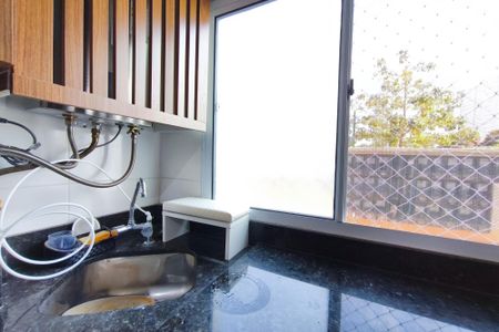 Apartamento à venda com 56m², 2 quartos e 1 vaga Apartamento à venda com 56m², 2 quartos e 1 vagaÁrea de Serviço