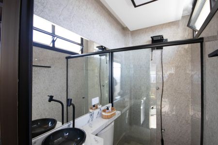 Apartamento à venda com 105m², 2 quartos e 1 vagaBanheiro 2