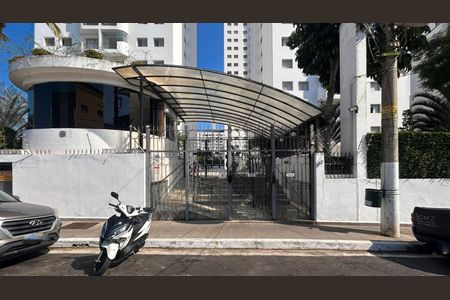 Apartamento à venda com 65m², 2 quartos e 1 vaga Apartamento à venda com 65m², 2 quartos e 1 vagaFachada