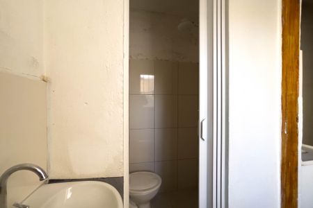 Casa para alugar com 45m², 1 quarto e sem vaga Casa para alugar com 45m², 1 quarto e sem vagaBanheiro