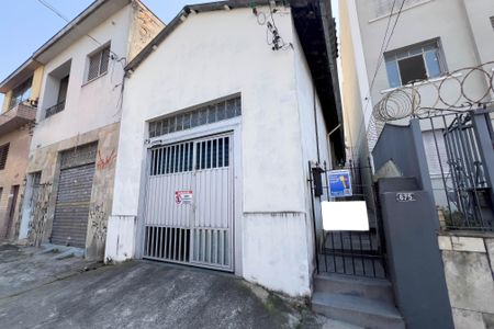 Casa para alugar com 45m², 1 quarto e sem vaga Casa para alugar com 45m², 1 quarto e sem vagaFachada