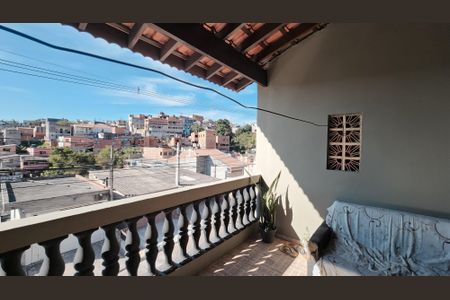 Casa à venda com 250m², 3 quartos e 2 vagasVaranda