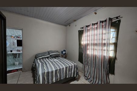 Casa à venda com 250m², 3 quartos e 2 vagasSuíte