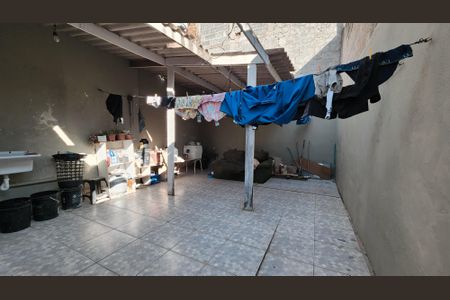 Casa à venda com 250m², 3 quartos e 2 vagasQuintal