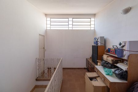 Casa à venda com 465m², 4 quartos e 3 vagas Casa à venda com 465m², 4 quartos e 3 vagasQuarto de Serviço