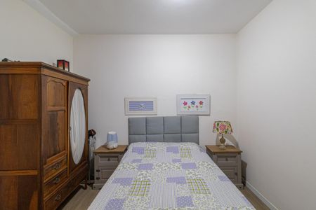 Casa à venda com 465m², 4 quartos e 3 vagas Casa à venda com 465m², 4 quartos e 3 vagasQuarto 1