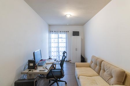 Casa à venda com 465m², 4 quartos e 3 vagas Casa à venda com 465m², 4 quartos e 3 vagasQuarto 1