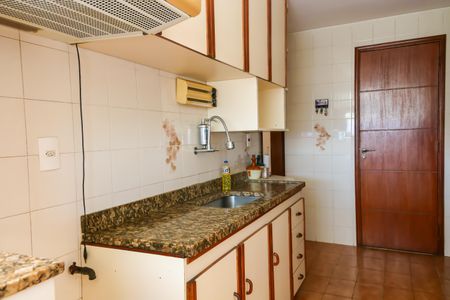Apartamento à venda com 75m², 2 quartos e 1 vagaCozinha