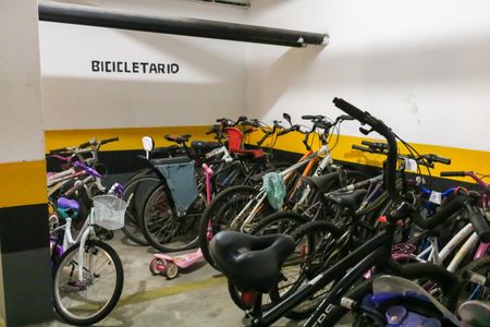 Apartamento à venda com 75m², 2 quartos e 1 vagaÁrea comum