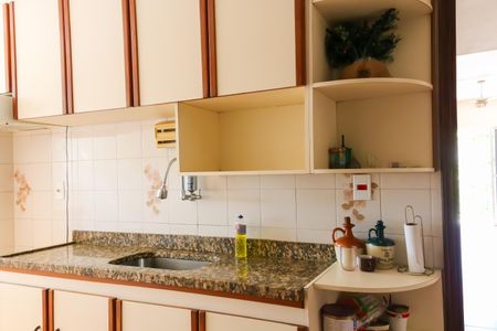 Apartamento à venda com 75m², 2 quartos e 1 vagaCozinha